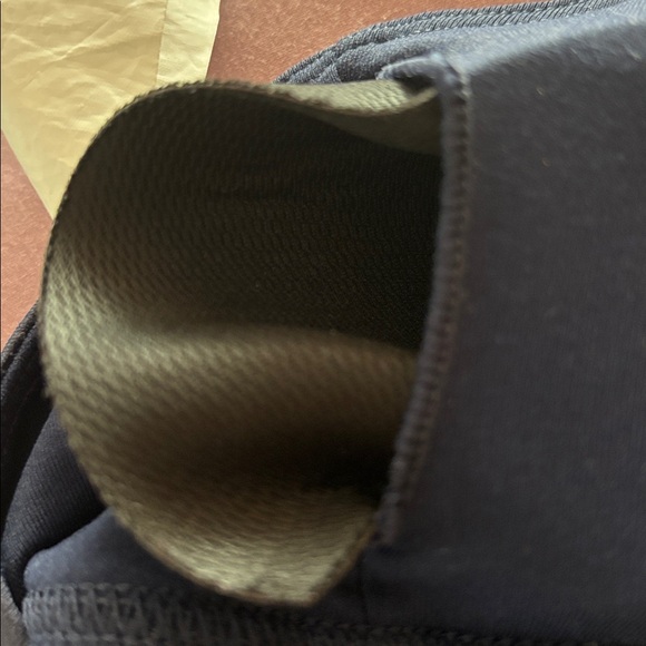 Fabletics Navy and Teal Patterned V Neck Sports Bra Small EUC - Picture 6 of 7